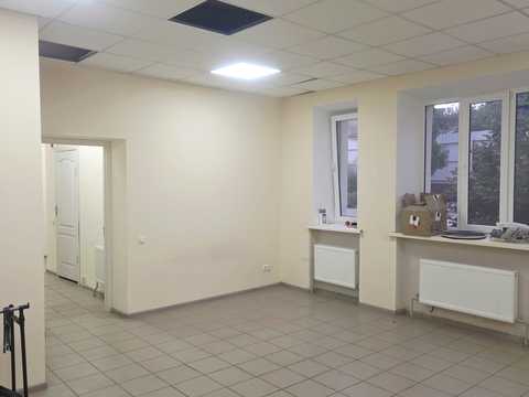 комерційна за адресою Діамантна вул., 8