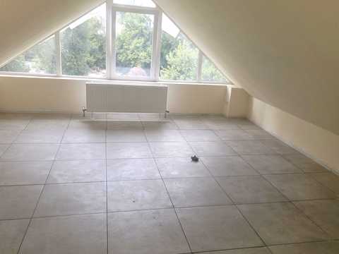 комерційна за адресою Діамантна вул., 8
