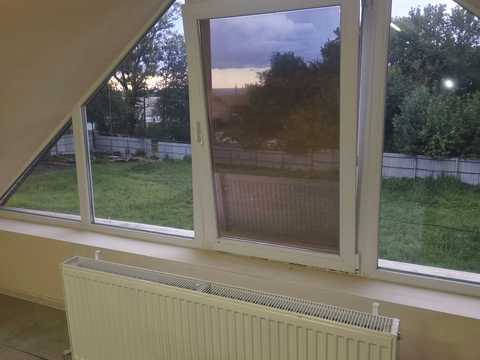 комерційна за адресою Діамантна вул., 8