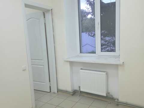 комерційна за адресою Діамантна вул., 8