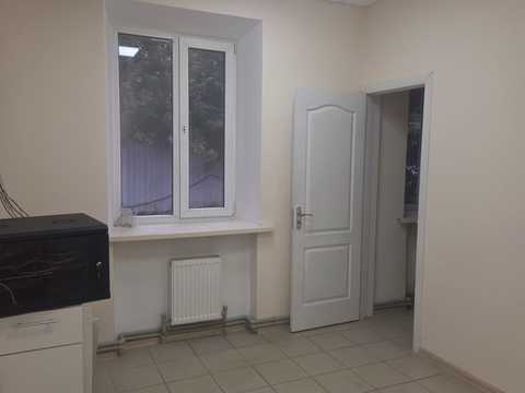 комерційна за адресою Діамантна вул., 8