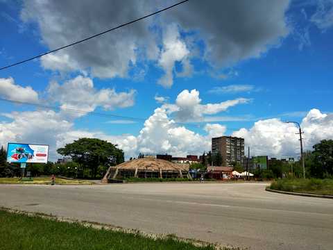 квартира за адресою Космонавтів вул., 21