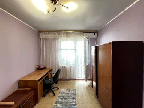 квартира за адресою Анни Ахматової вул., 14-Б