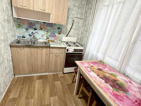 квартира за адресою Михайла Лушпи просп. (Космонавтів), 48