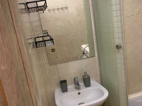 квартира за адресою Вишняківська вул., 4