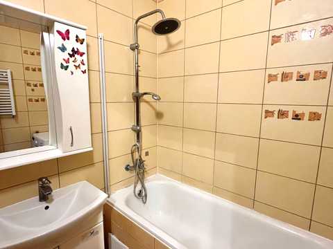 квартира по адресу Кравчука ул., 42а