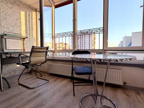 квартира за адресою Євгена Чикаленка вул., 59/8