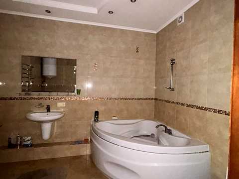 квартира за адресою Середньофонтанська вул., 19б