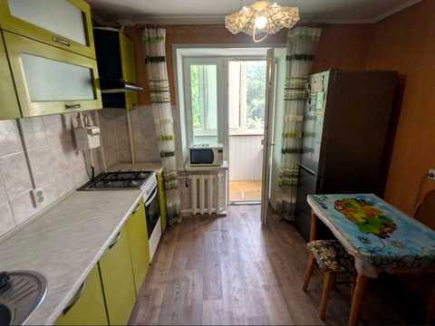 квартира за адресою Миколи Міхновського вул., 12