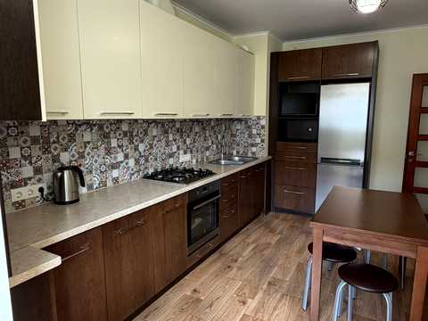 квартира за адресою Червоної Калини просп., 72-А