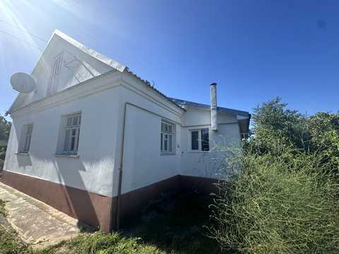 будинок за адресою Молодіжна, 24