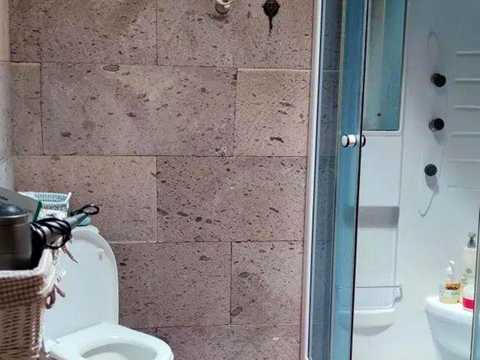 будинок за адресою Жовтнева вул.