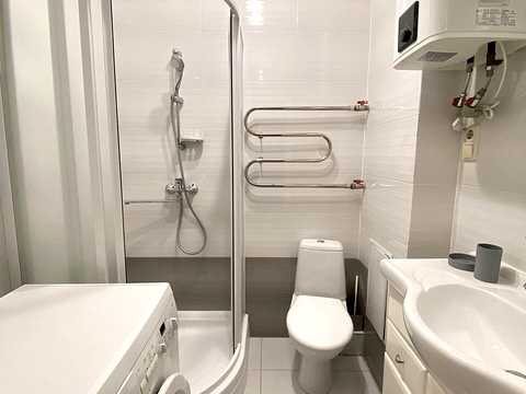 квартира за адресою Анни Ахматової вул., 22