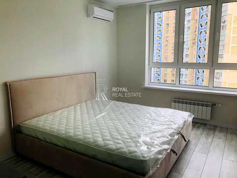 квартира по адресу Драгоманова ул., 10