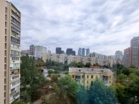 квартира за адресою Велика Васильківська вул. (Червоноармійська), 124-А
