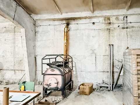 комерційна за адресою Коломия, Довга, 6