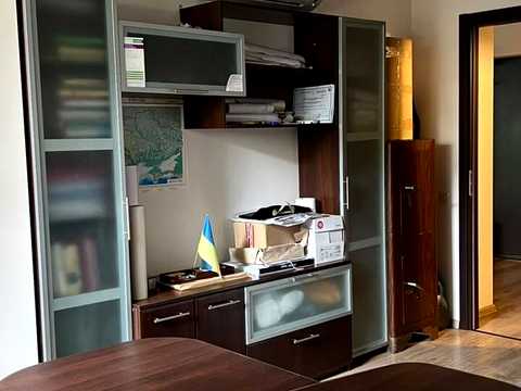 комерційна за адресою Зоопаркова вул., 1а