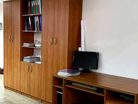 комерційна за адресою Зоопаркова вул., 1а