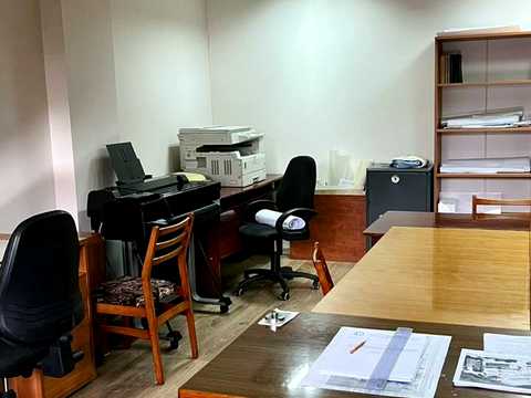 комерційна за адресою Зоопаркова вул., 1а