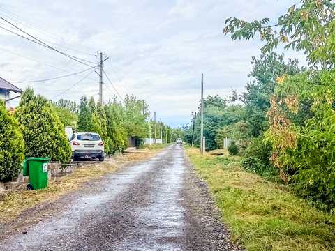 комерційна за адресою Коломия, Довга, 6