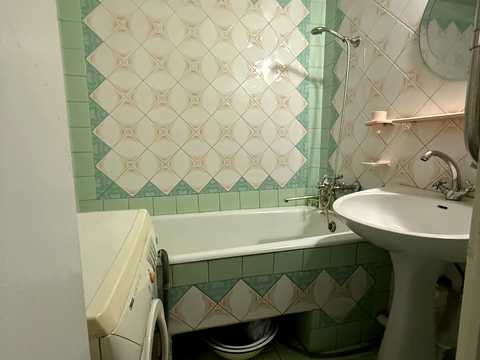 квартира за адресою Академіка Корольова вул., 82