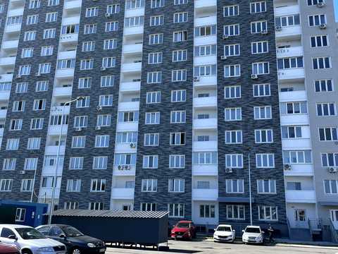 квартира за адресою Сім'ї Кульженків вул. (Петра Дегтяренка), 21