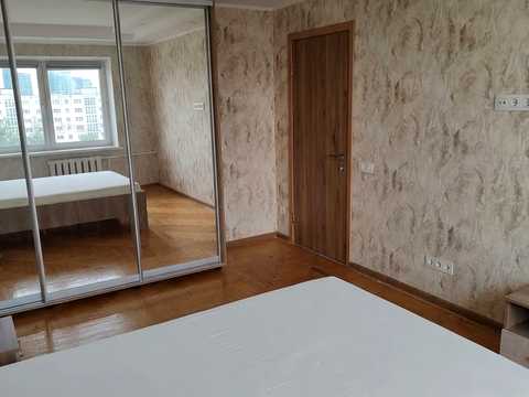 квартира за адресою Дніпровська набережна вул., 9-А
