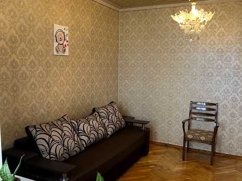 квартира за адресою Ревуцького вул., 18