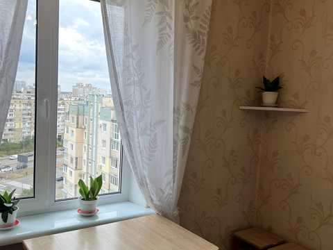 квартира за адресою Ревуцького вул., 18