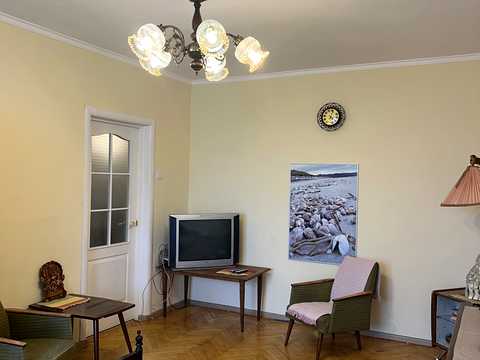квартира за адресою Ревуцького вул., 18