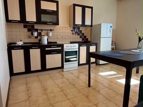 квартира за адресою Воскресенська вул., 12-В