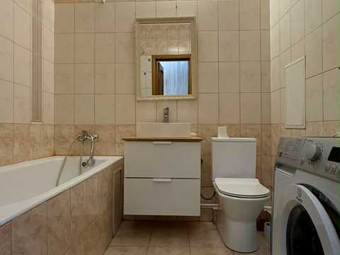 квартира за адресою Воскресенська вул., 12-В