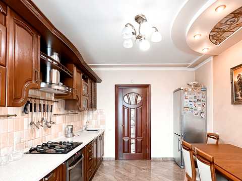 квартира за адресою Плугова вул., 6-А