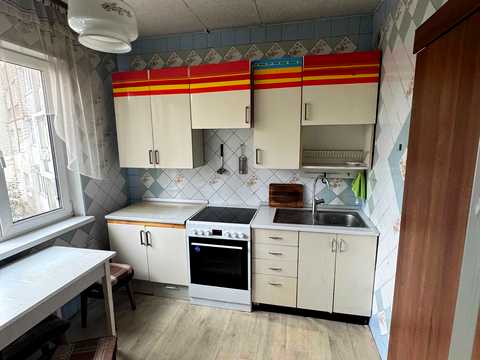 квартира за адресою Академіка Заболотного вул., 12