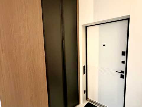 квартира за адресою Дніпровська набережна вул., (Будинок 8)