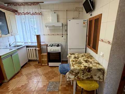 будинок за адресою с. Гатне, Київська вул.