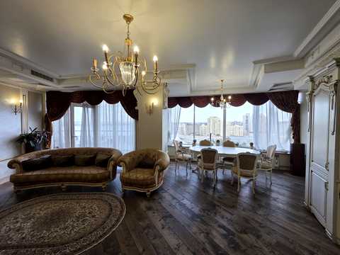 квартира за адресою Королеви Єлизавети ІІ вул. (Глинки), 2