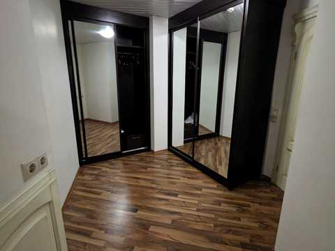 квартира за адресою Королеви Єлизавети ІІ вул. (Глинки), 2