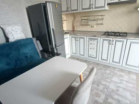 квартира за адресою Олекси Тихого пров., 4 к1
