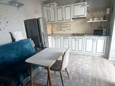 квартира за адресою Олекси Тихого пров., 4 к1