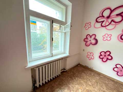 комерційна за адресою Дарвіна вул., 8