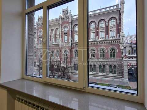 коммерческая по адресу Институтская ул., 1Б