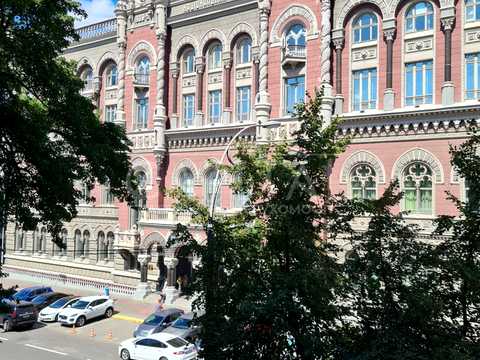 коммерческая по адресу Институтская ул., 1Б