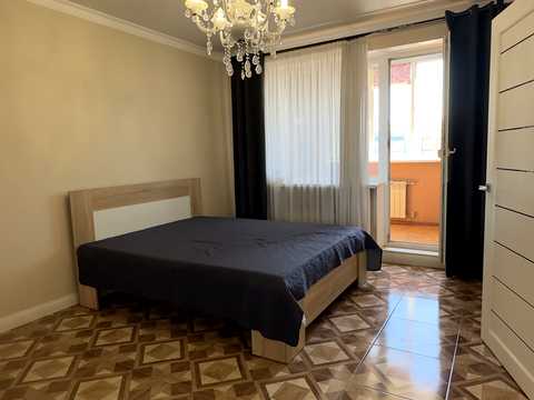 квартира за адресою Квартальна вул., 8/8