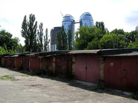 паркомісце за адресою Київ, Ігоря Брановицького вул. (Перспективна), 9