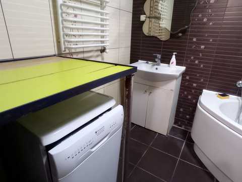 квартира за адресою Зарічанська вул., 52