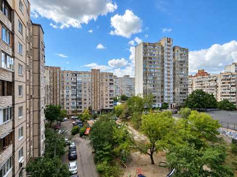 квартира по адресу Ларисы Руденко ул., 15/14