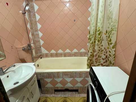 квартира за адресою Академіка Заболотного вул., 12