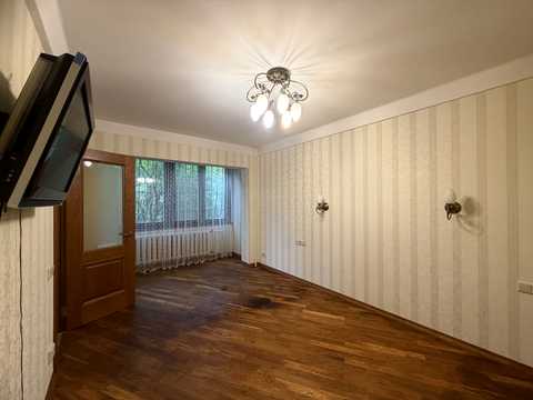квартира за адресою Романа Ратушного вул. (Волгоградська), 5