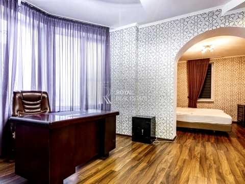 будинок за адресою Тодося Осьмачки вул. (Горького)